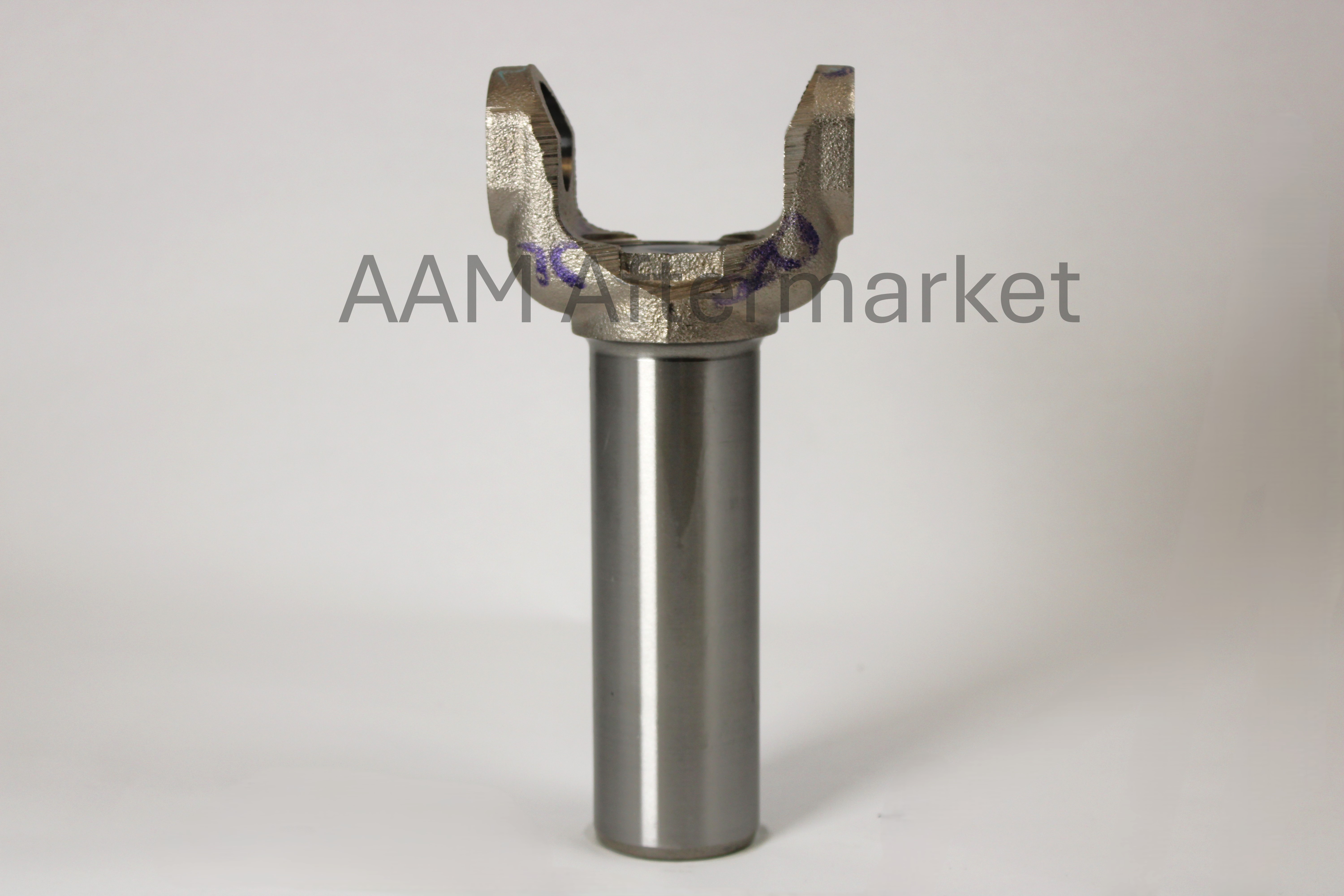 AAM Slip Yoke 1355 U-joint, 32 spline and Nicel Nickel Plated. - 40021420