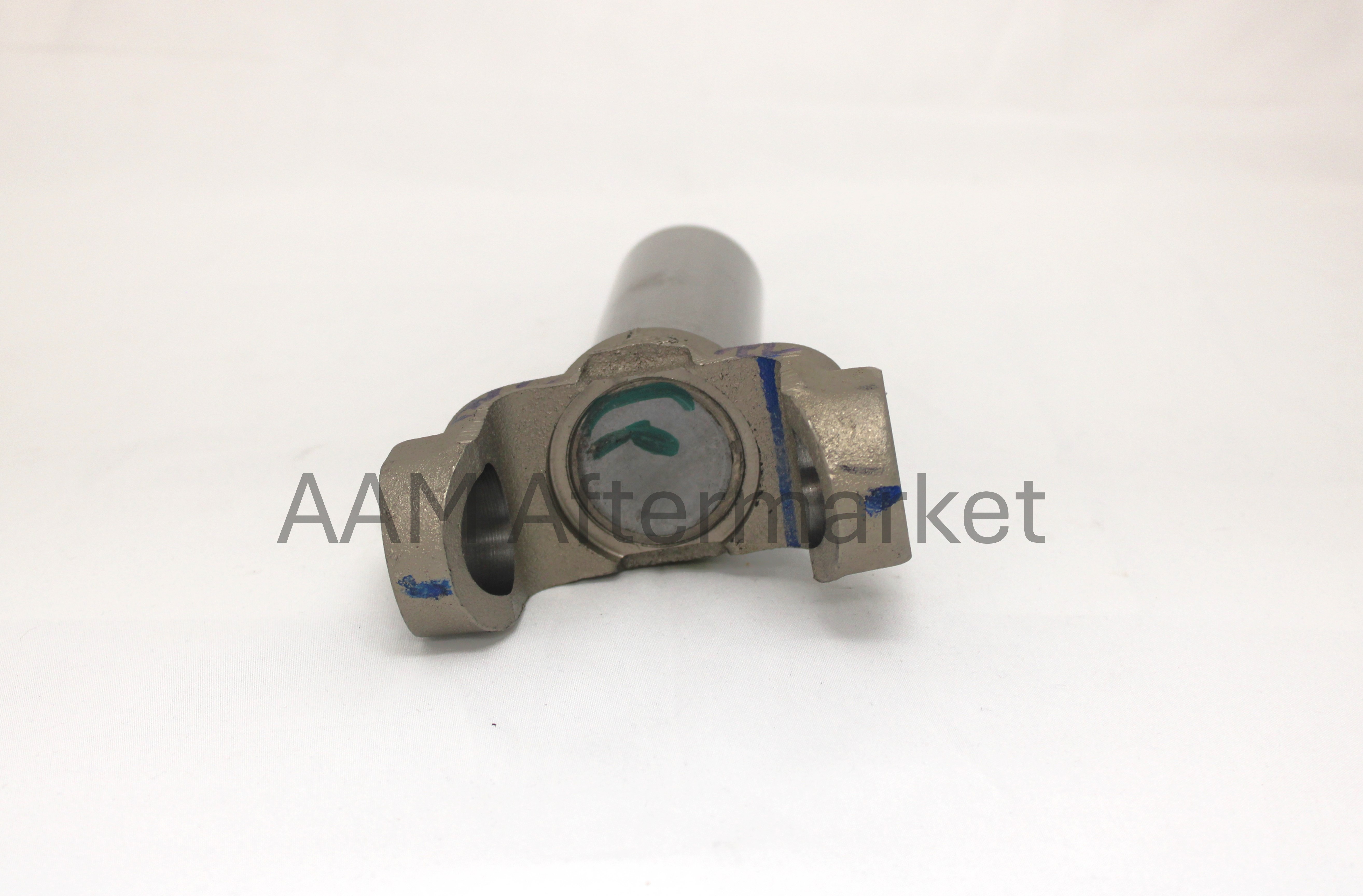 AAM 32 spline Nickel Plated Slip Yoke with 1415 U-Joint, 03-20 Gm Trucks - 40021530
