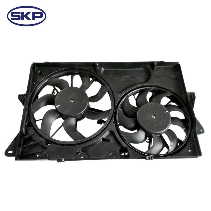 DUAL RADIATOR AND CONDENSER FAN ASSEMBLY