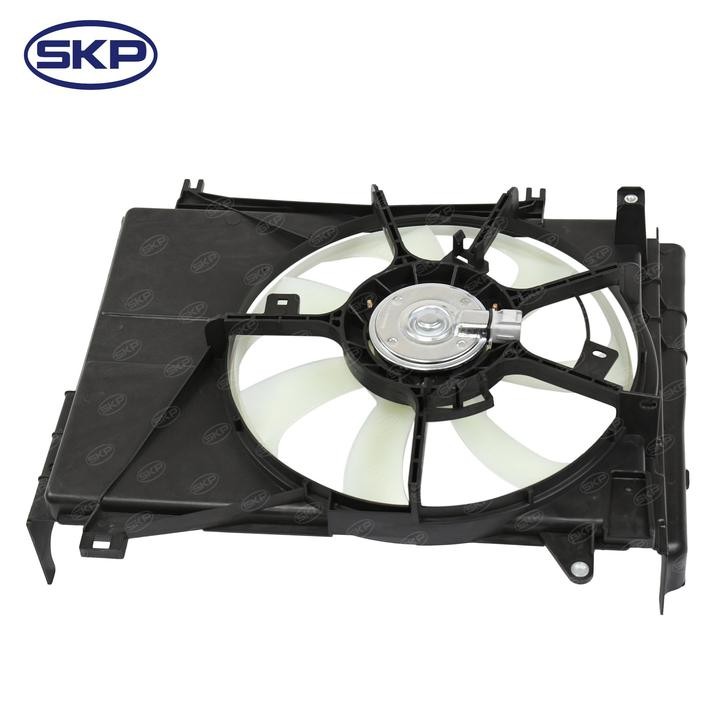 DUAL RADIATOR AND CONDENSER FAN ASSEMBLY