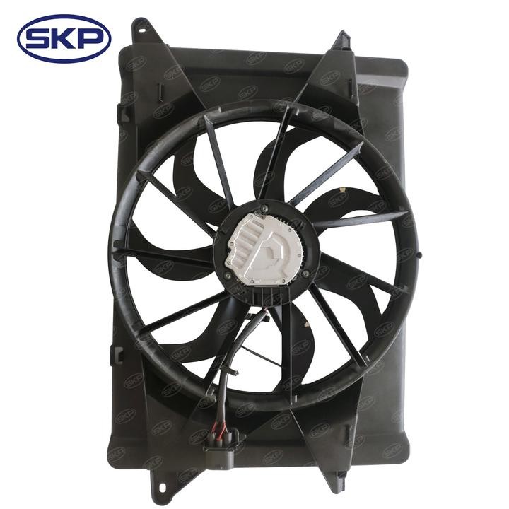 DUAL RADIATOR AND CONDENSER FAN ASSEMBLY