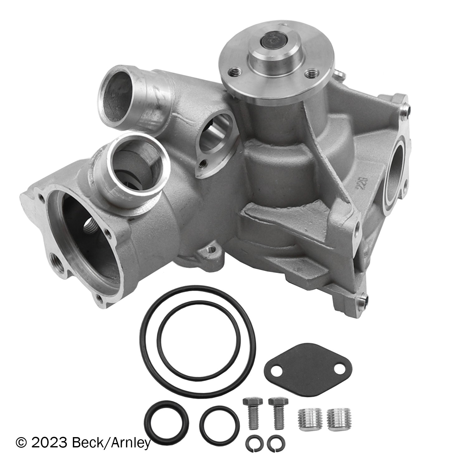 WATER PUMP WITH HOUSING