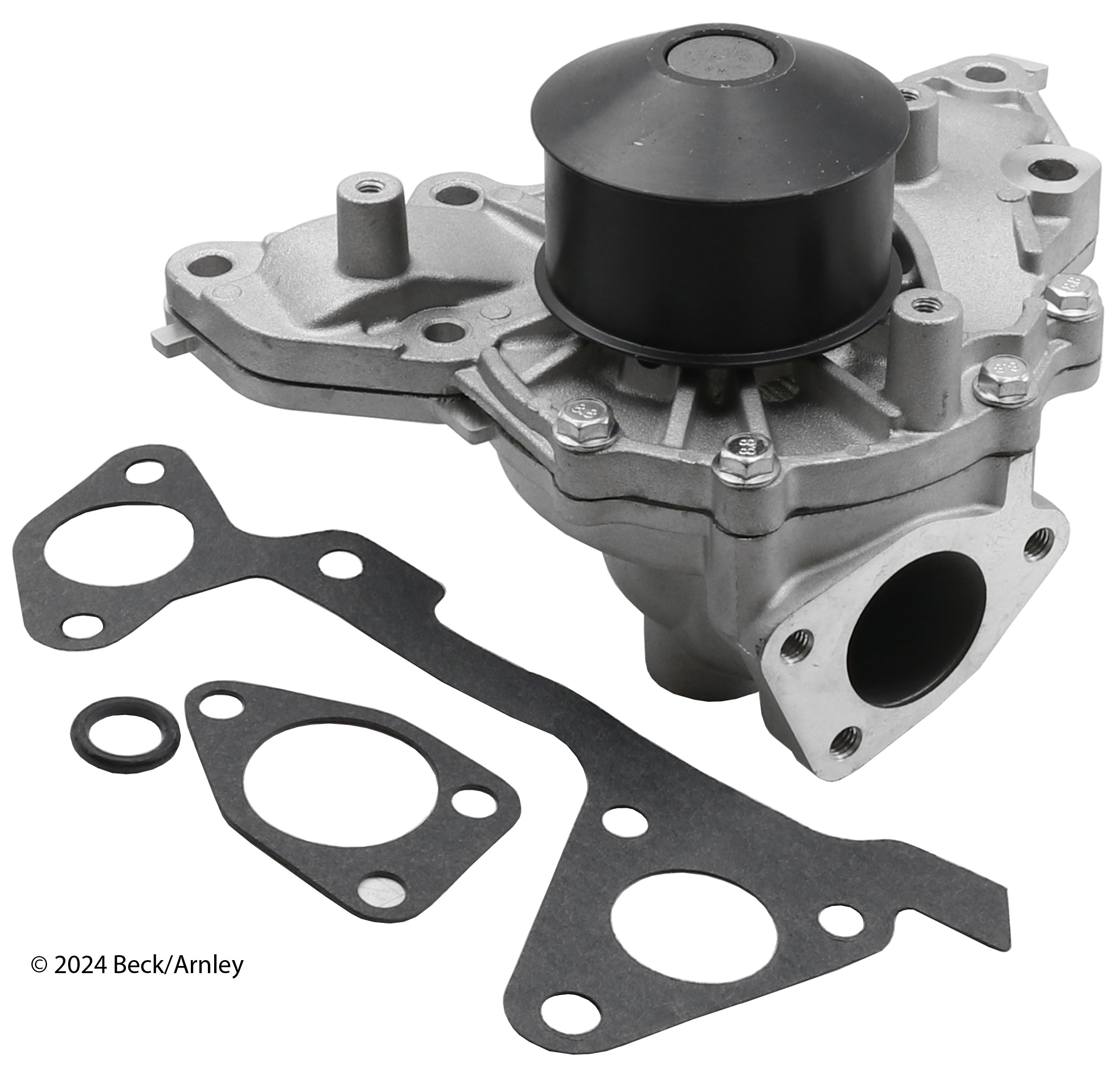 WATER PUMP WITH HOUSING
