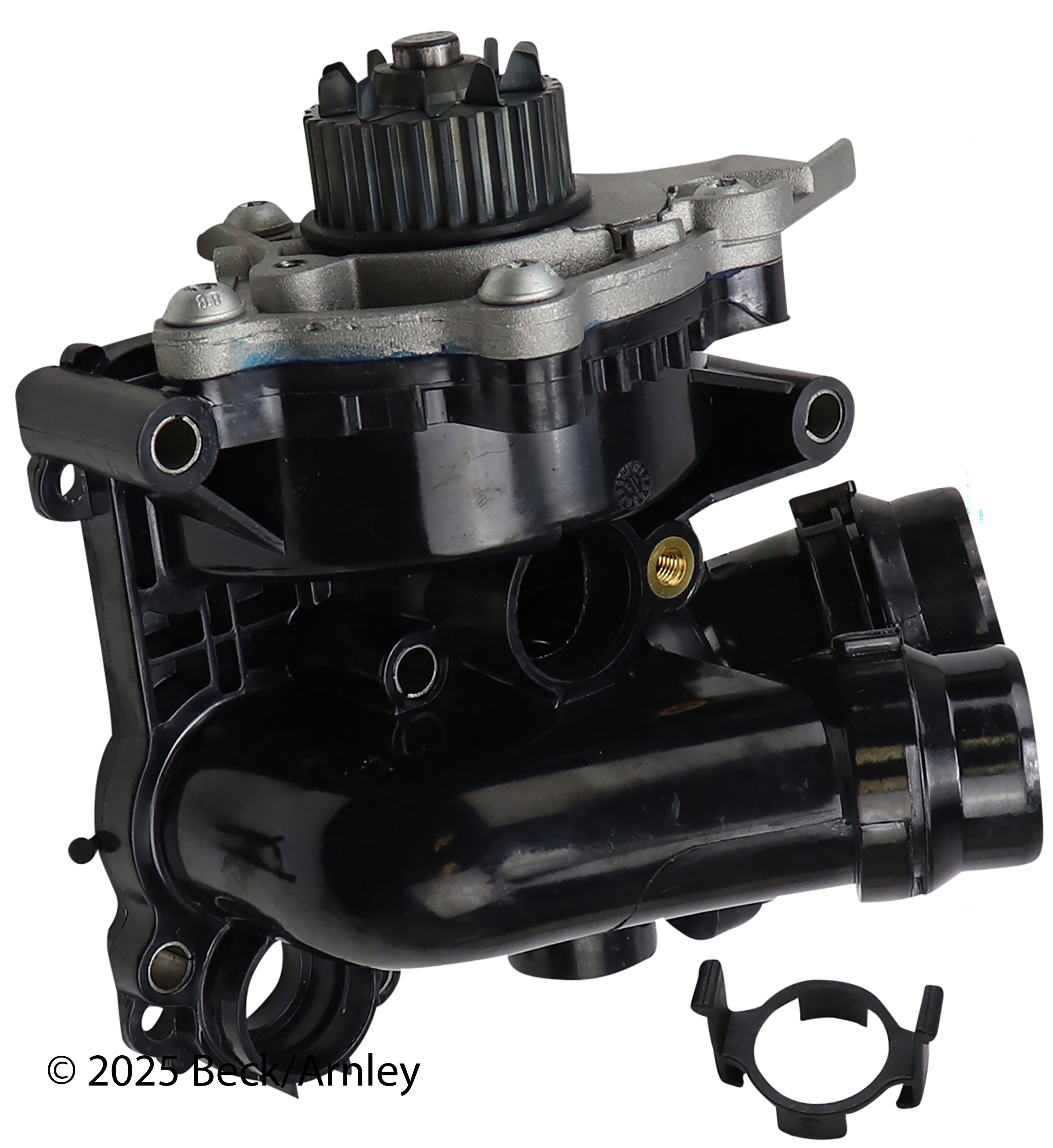 WATER PUMP WITH HOUSING