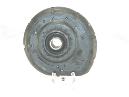 STRUT MOUNT