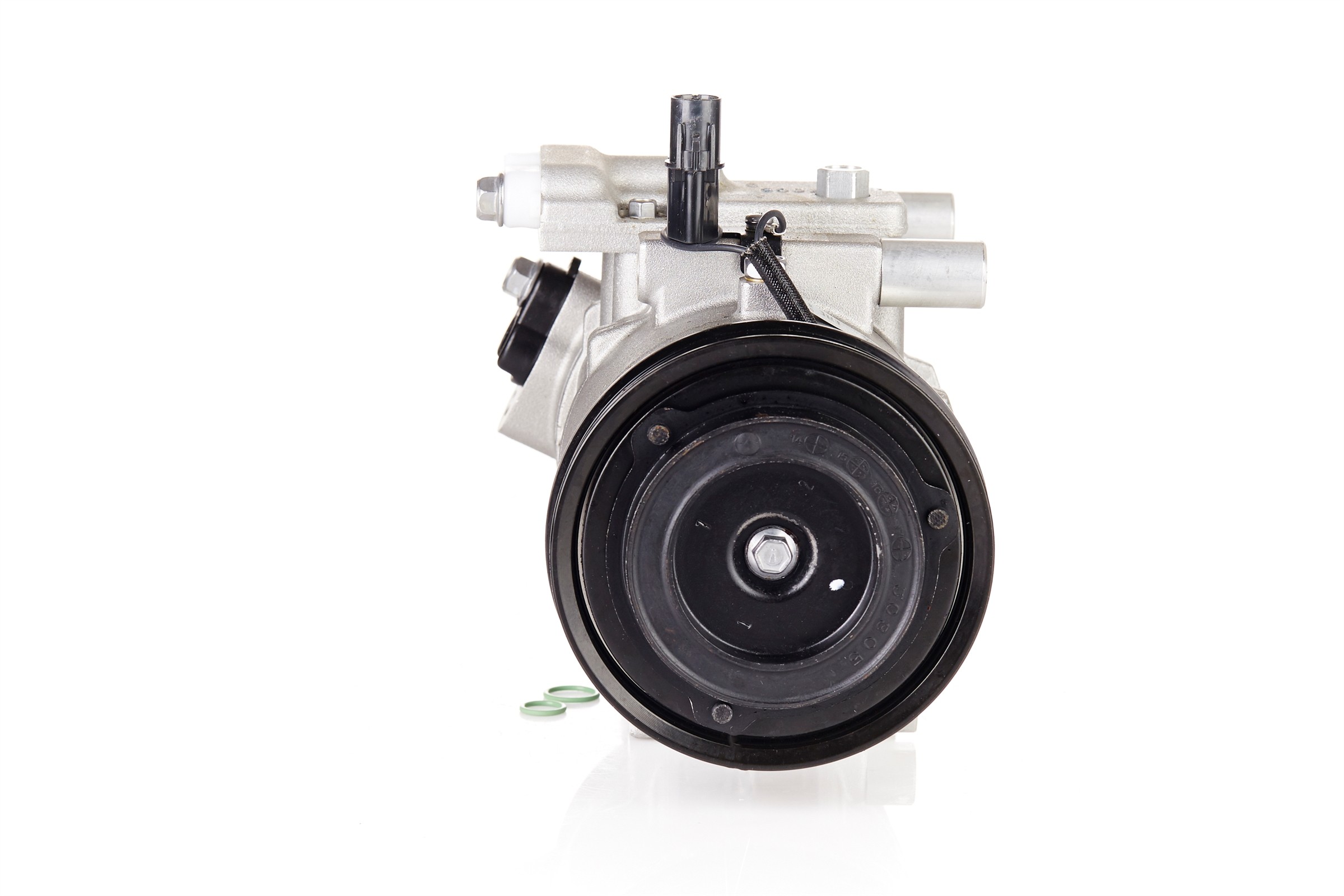 Air Conditioning Compressor with Clutch