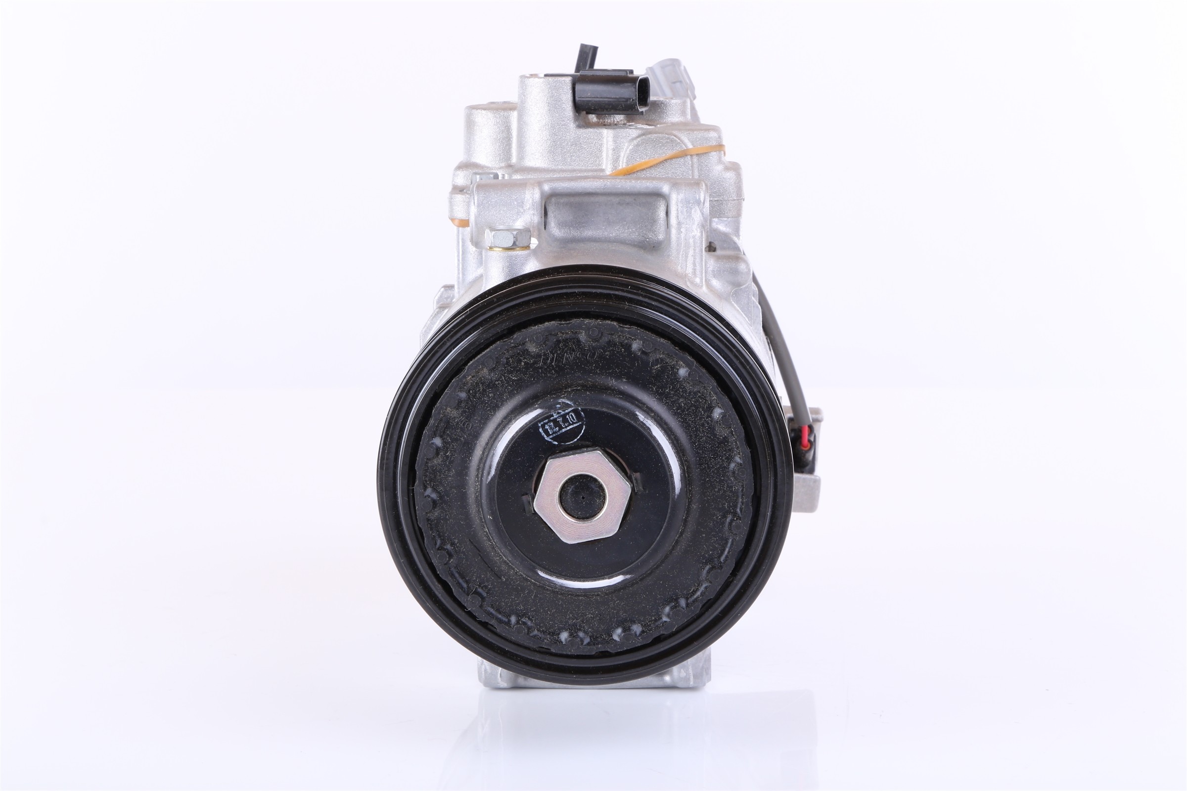 TSE14C Compressor with Clutch