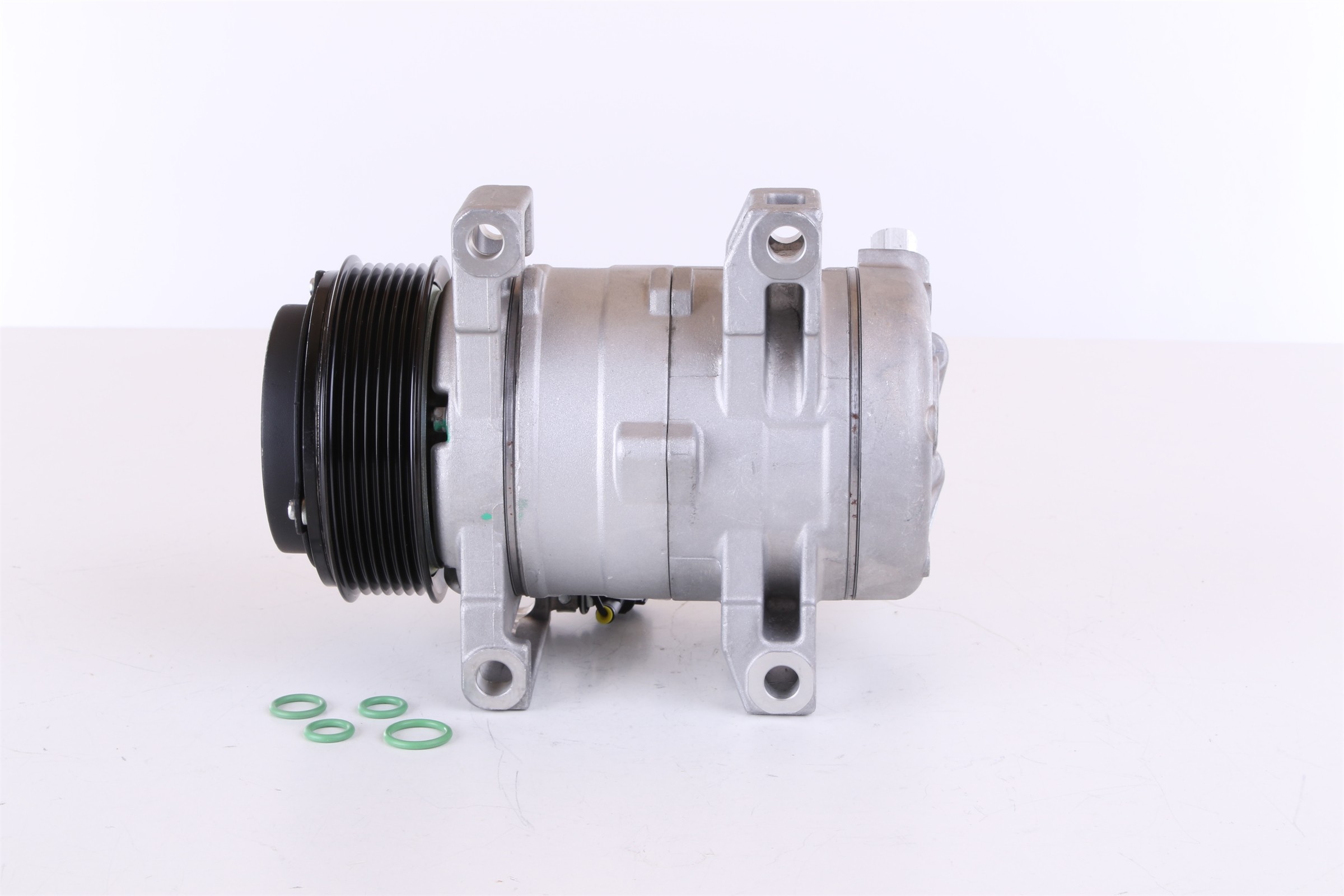 Air Conditioning Compressor with Clutch
