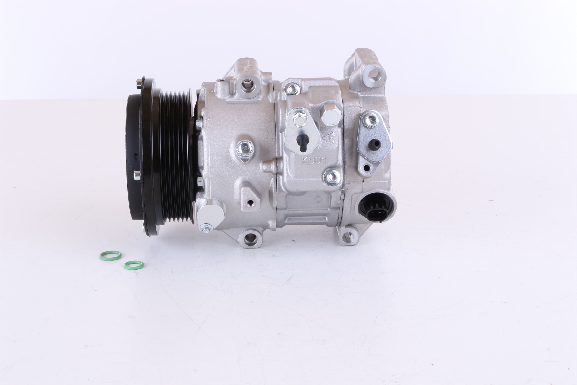 Air Conditioning Compressor with Clutch