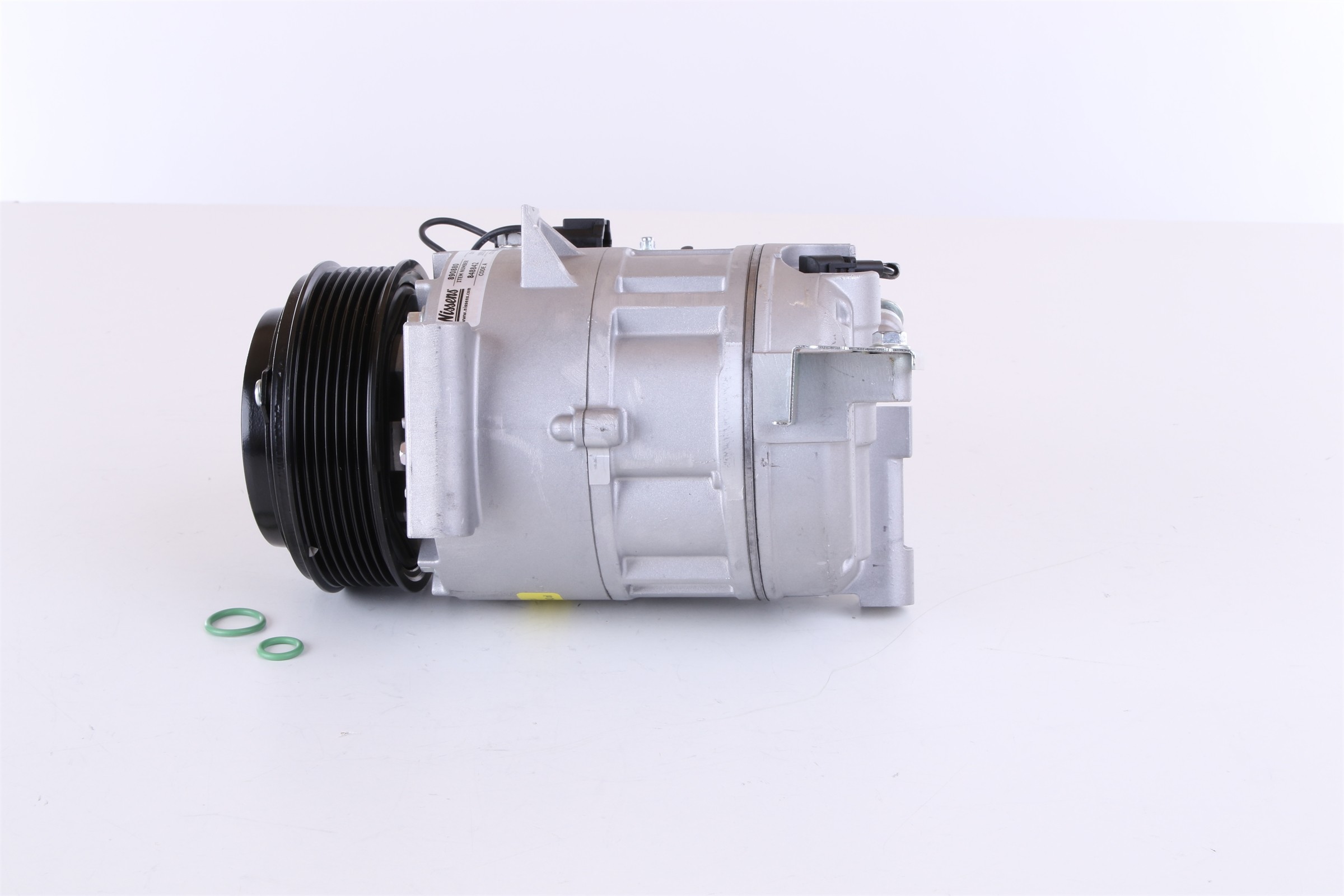 Air Conditioning Compressor with Clutch
