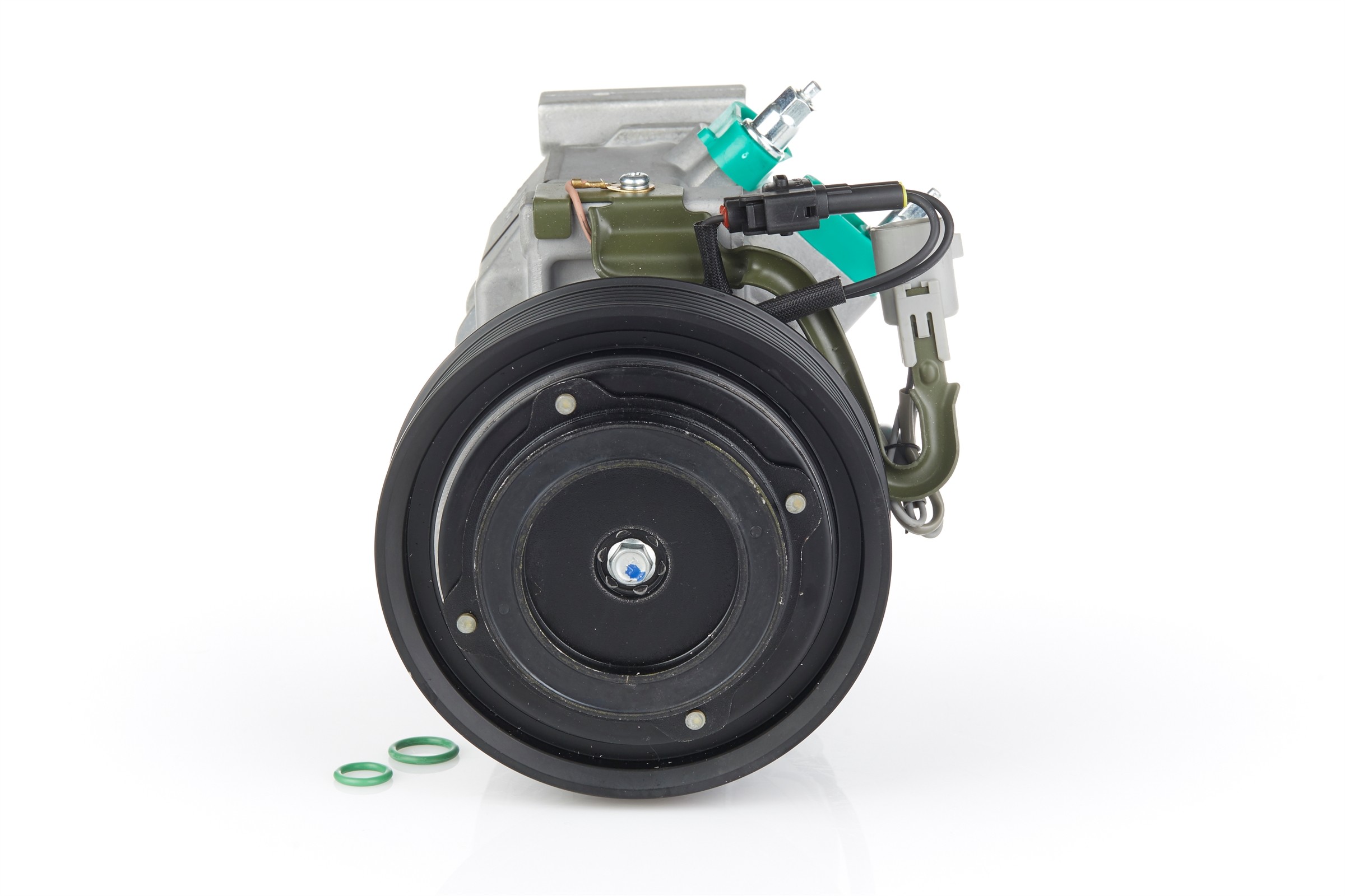 Air Conditioning Compressor with Clutch