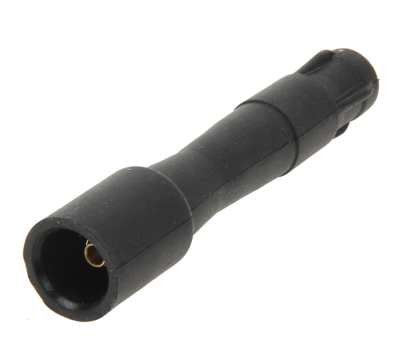 PLUG CONNECTOR