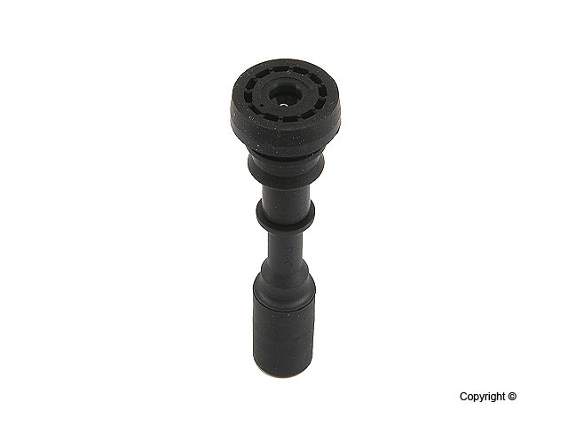 PLUG CONNECTOR