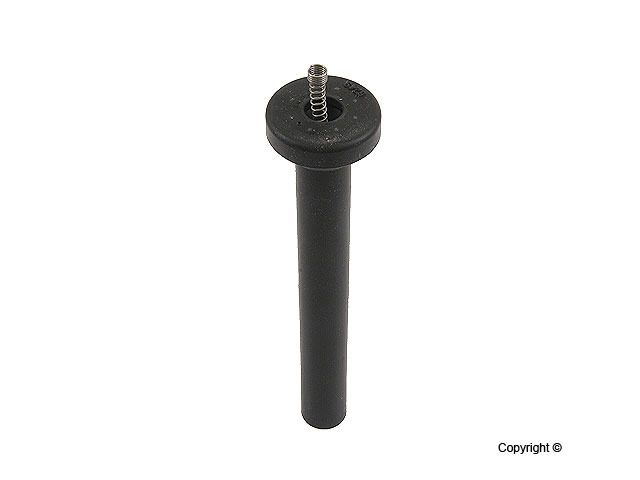 PLUG CONNECTOR