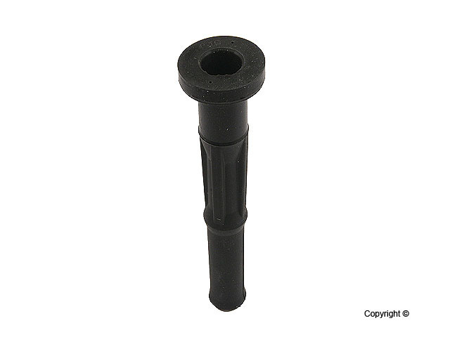 PLUG CONNECTOR