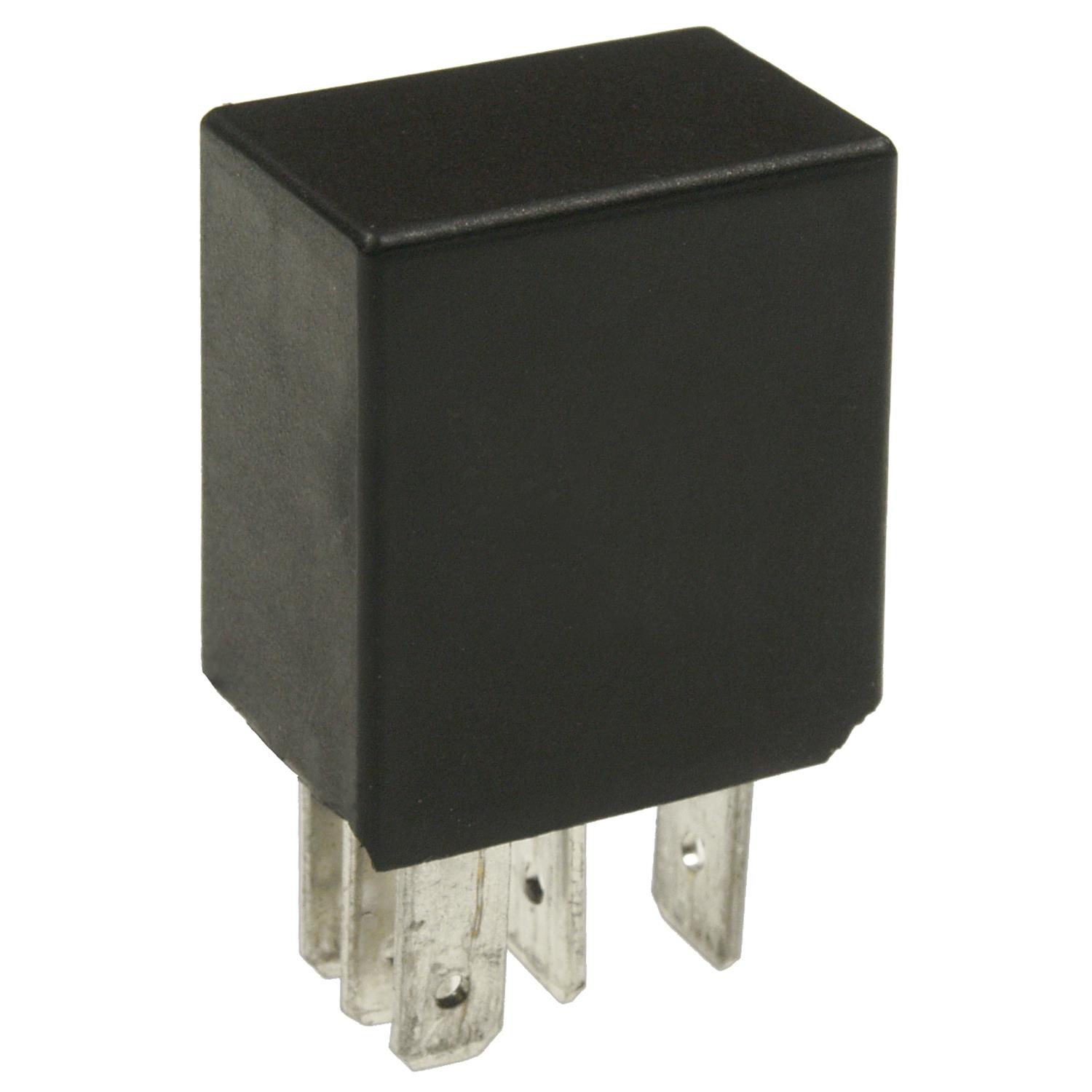A/C CONDENSER FAN MOTOR RELAY