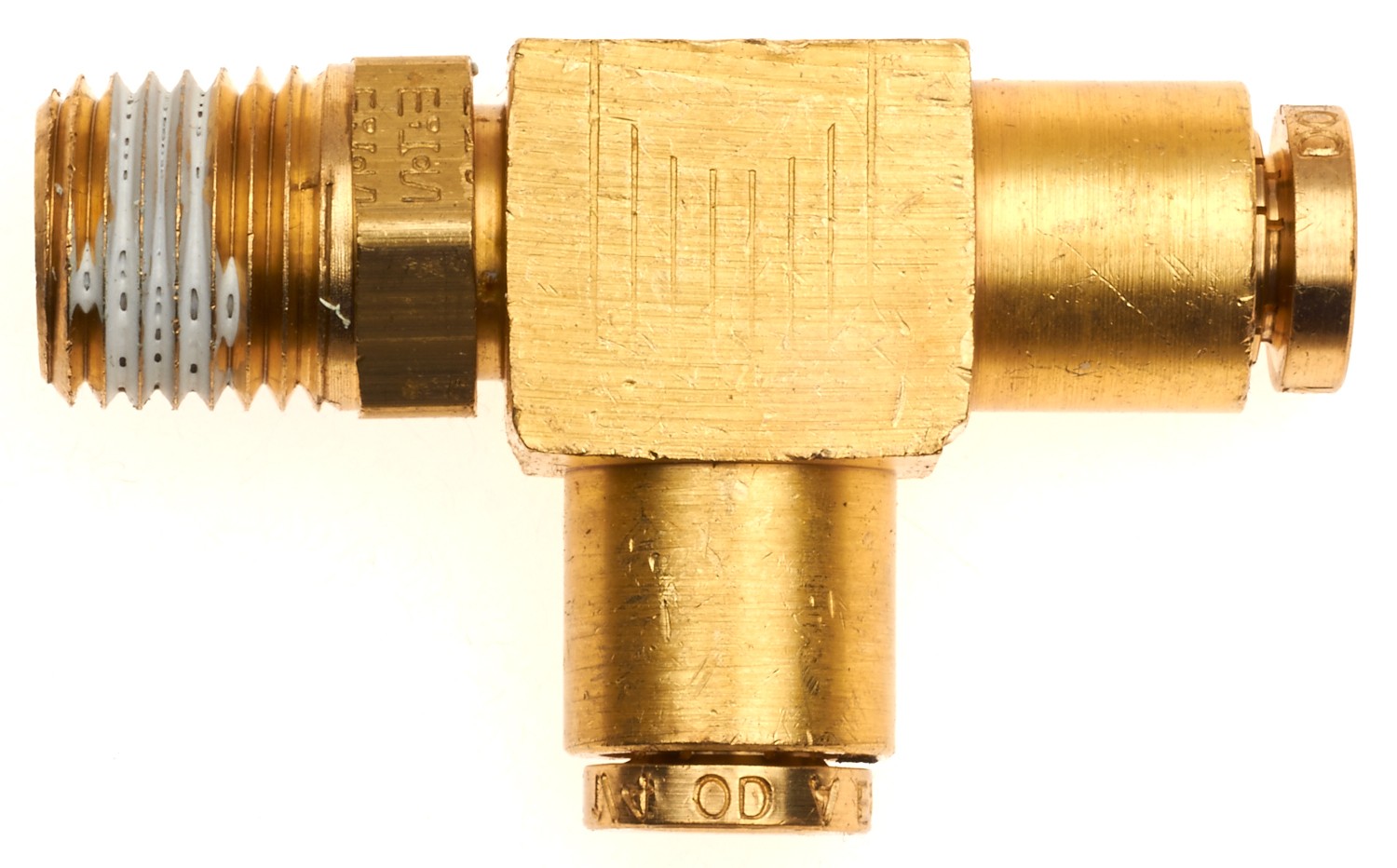 Air Brake Run Tee to Male Pipe Swivel (SureLok)