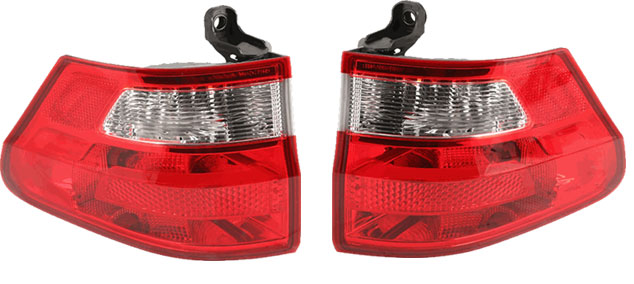 Jeep Grand Cherokee WK Tail Light (2011-2013) - Side:Right