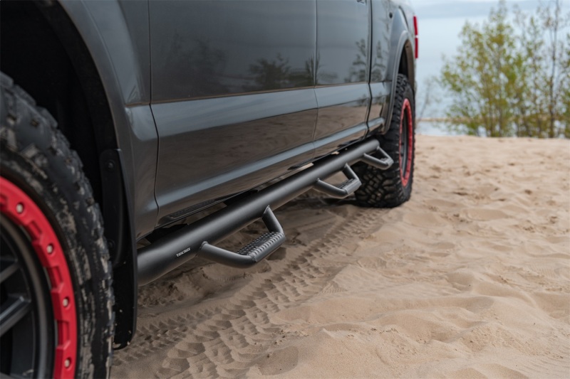 N-Fab Nerf Step 15-17 Ford F-150 SuperCrew 5.5ft Bed - Tex. Black - Bed Access - 3in