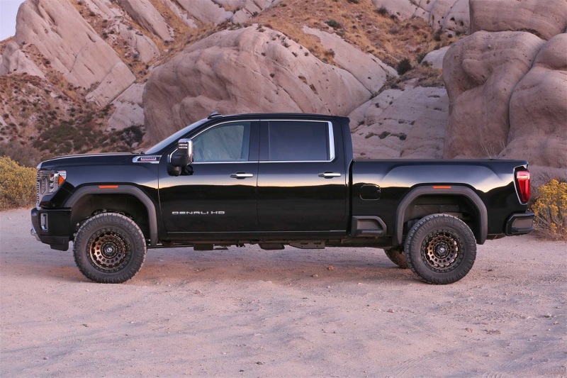 Fabtech 2020 GM K2500HD/3500HD UCA 3.5in Lift System