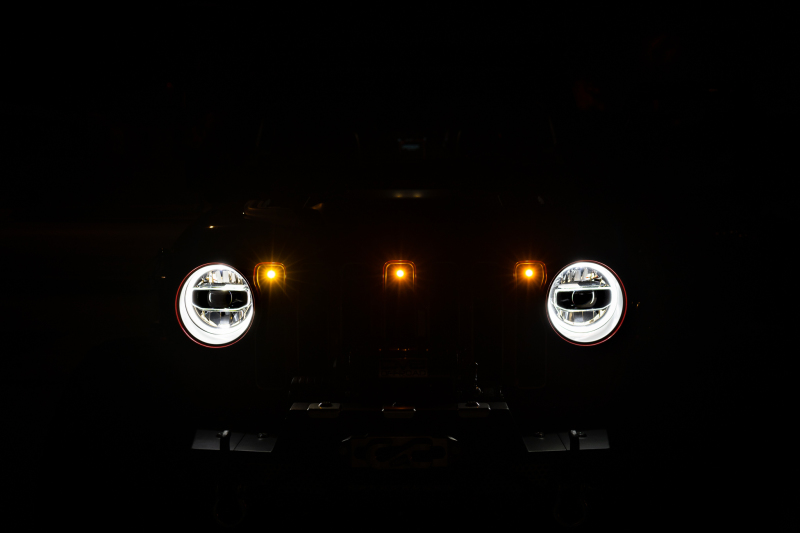 DV8 Offroad 2018+ Jeep JL Grill Amber Marker Lights