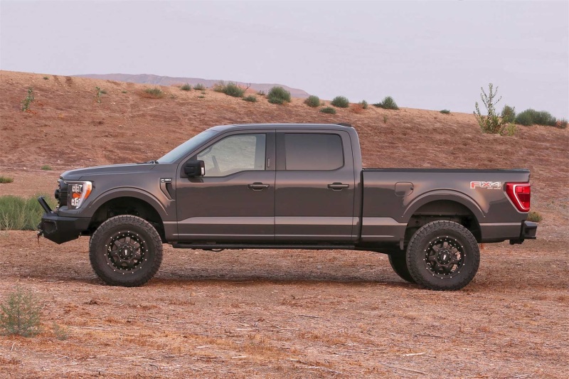 Fabtech 2021+ Ford F150 4WD Perf. 6in Lift System - Component Box 1