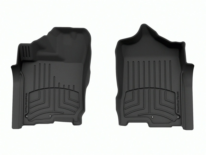 WeatherTech 17-23 Nissan Titan CC & 17-20 XD Crew Cab Front FloorLiner HP - Black