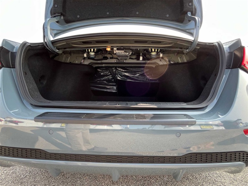 WeatherTech 20-23 Nissan Sentra BumperTopper - Black