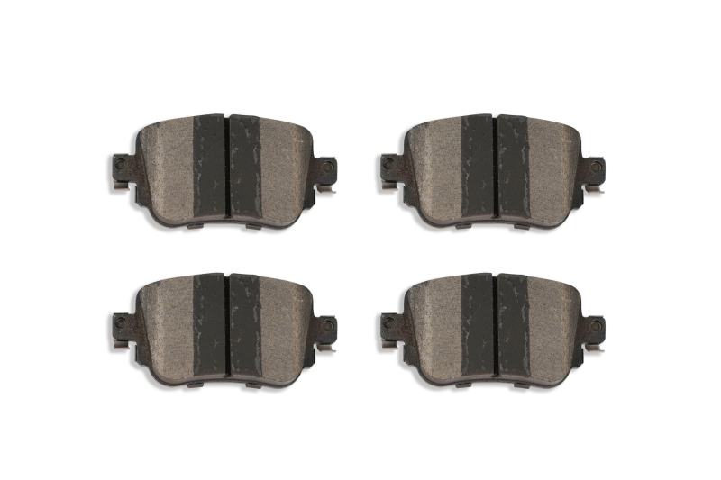 DBA 15-21 Volkswagen Golf S/SE/SEL Rear Street Series Brake Pads