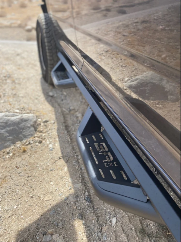 Body Armor 4x4 09-18 Dodge Ram 1500 Crew Cab Ambush Side Steps