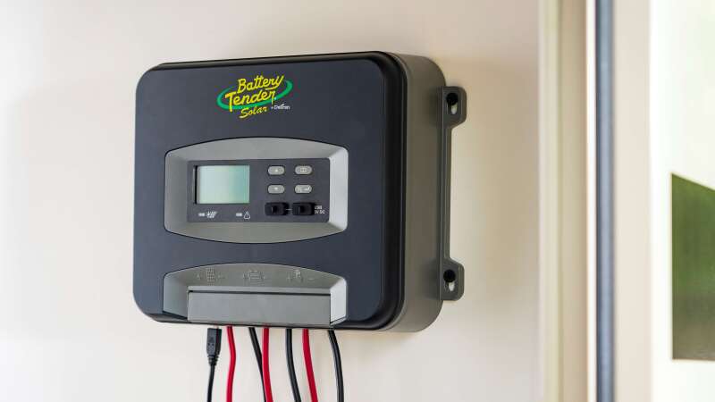 Battery Tender 50A PWM/750W/12V Indoor Solar Controller System