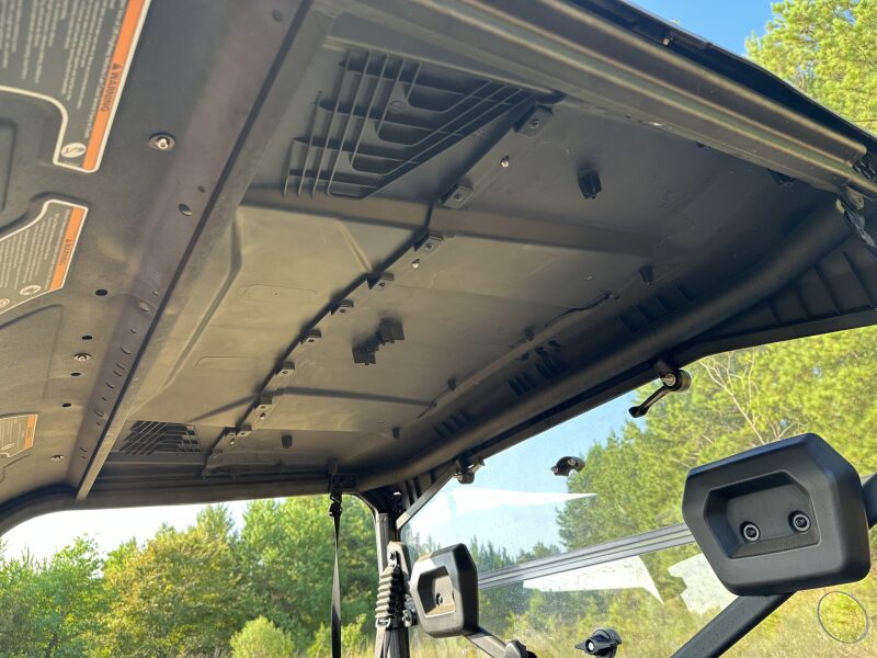 Seizmik 16-24 Can Am HD8-HD10 Defender Roof Composite