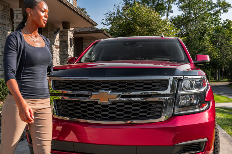 Husky Liners 15-20 Chevrolet Tahoe/Suburban Aeroskin Hood Protector - Smoke