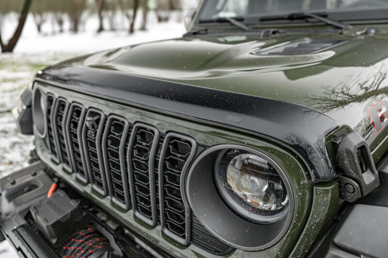 Husky Liners 18-24 Jeep Wrangler JL/JLU & 20-24 Gladiator Aeroskin Hood Protector - Smoke