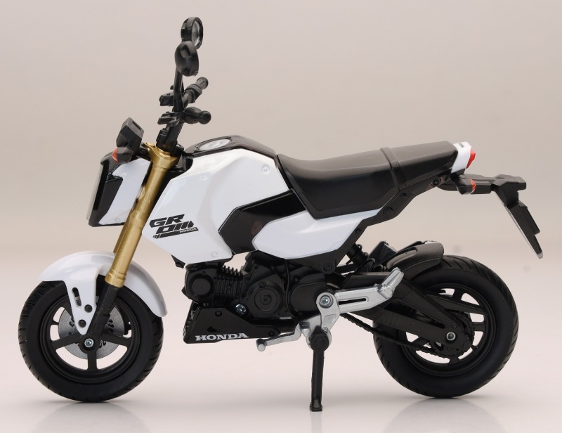New Ray Toys Honda Grom Street Bike/ Scale - 1:12