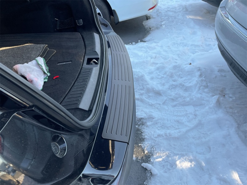 WeatherTech 15-19 Lincoln MKC BumperTopper - Black