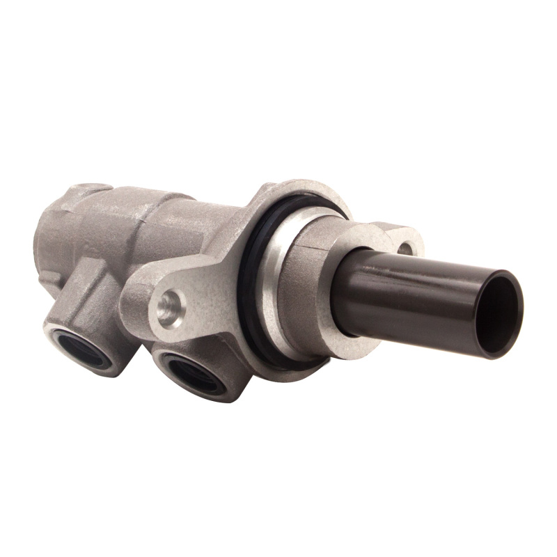 DFC 15-20 Chevrolet Colorado Brake Master Cylinder